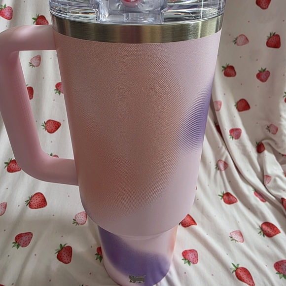 Stanley Flip Straw Tumbler - Picture 2 of 2